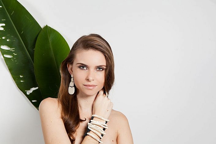 Detalhe de acessórios para campanha de moda